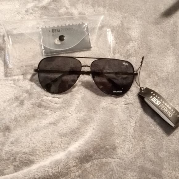 Quay Australia High Key Desi Perkins Polarized